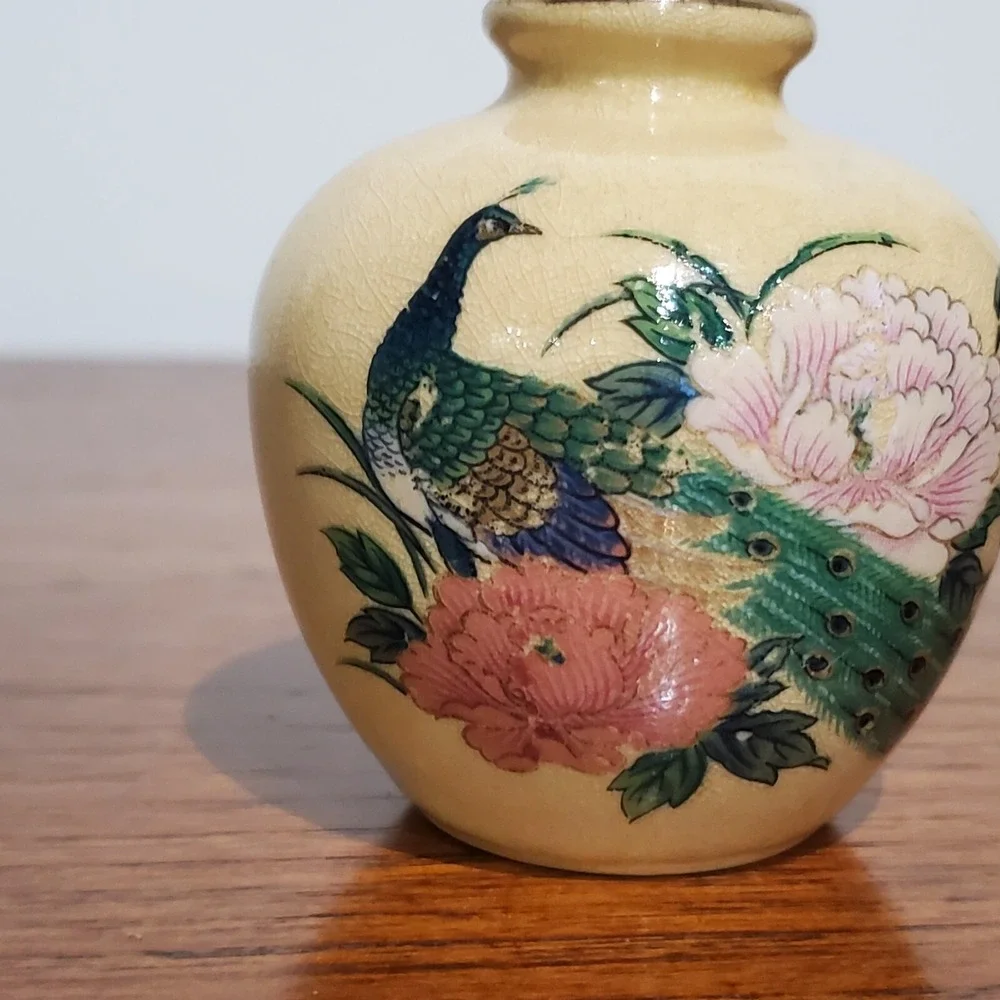 Vintage Oriental Bud Vase With‎ Peacock and Flowers Gold Rimmed Ceramic Glossy